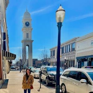 Meet your Posher, Jenelyn